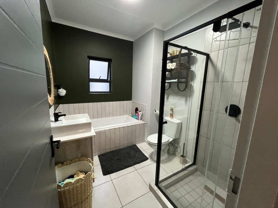 3 Bedroom Property for Sale in Waterval East North West